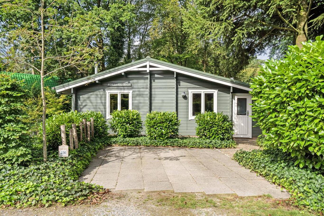 De Stille Wille 236 OOST WEST EN MIDDELBEERS