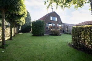 Dorpsstraat 74 MEEUWEN