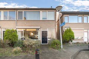 Mr. Ruys de Beerenbrouckstraat 22 WAALWIJK